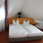 Alpha Πανσιόν 3*