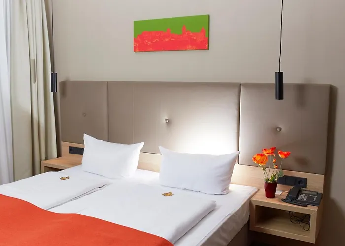 בית הארחה Alpha נירנברג