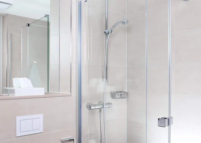 Alpha בית הארחה נירנברג